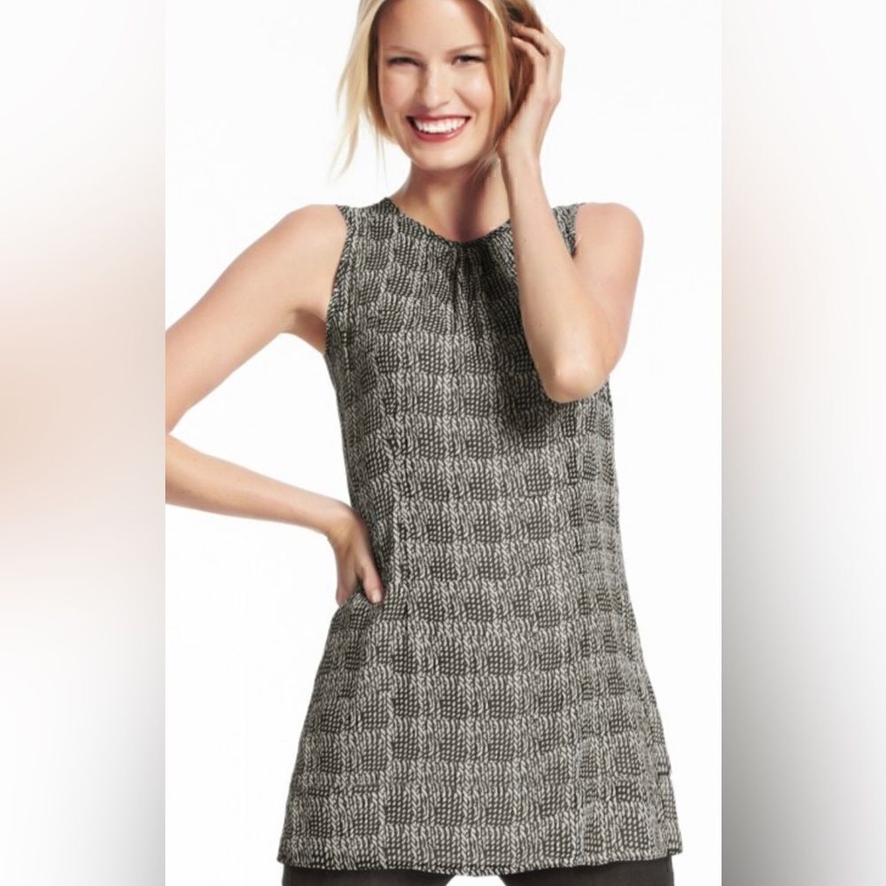 CAbi Sheer Sleeveless Blouse Size XS